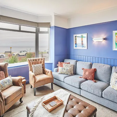 Birds Eye View * ويتبي