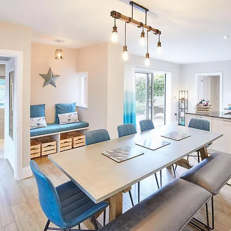 Holiday home Birds Eye View *